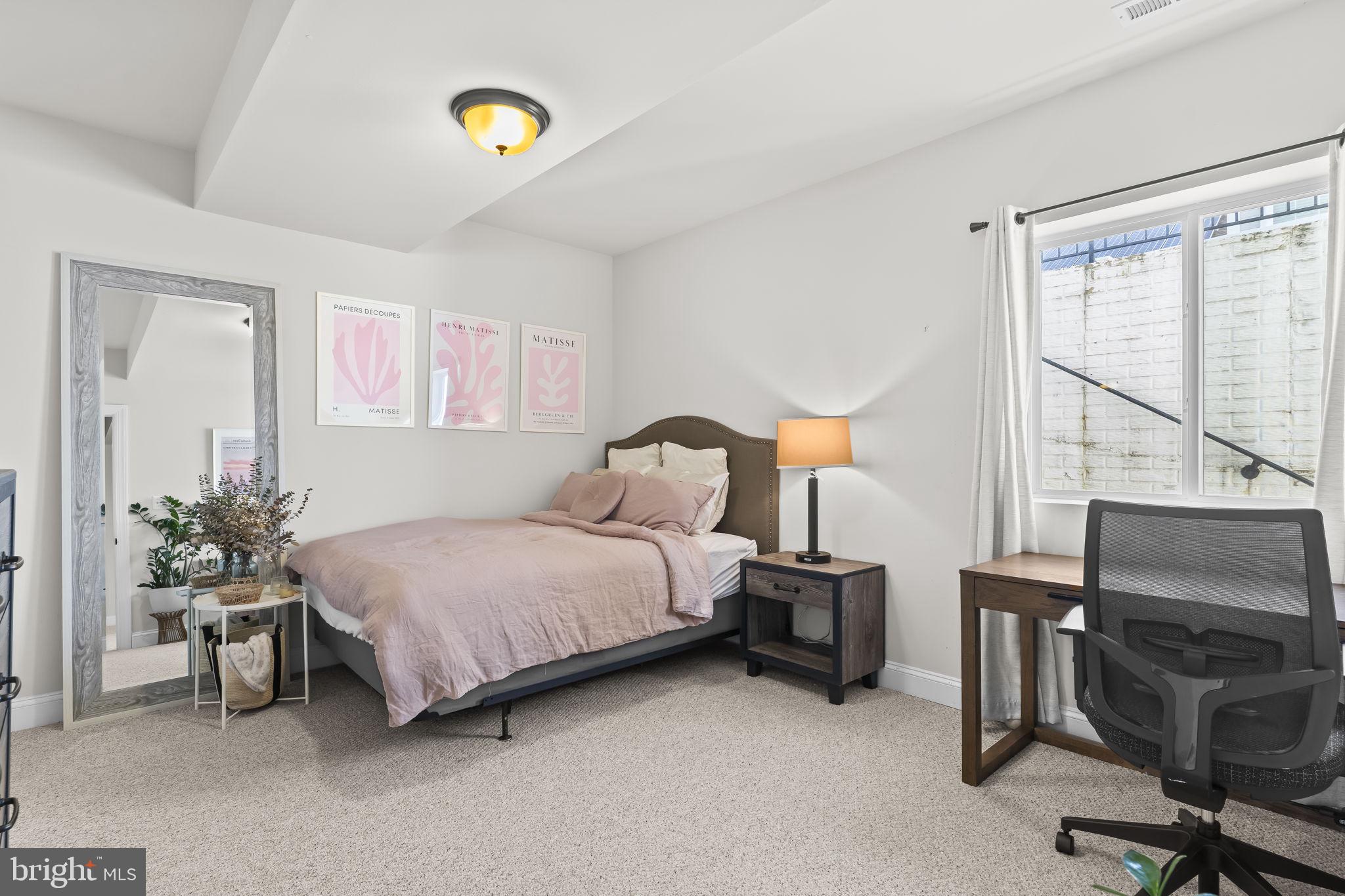 LEONARDS GRANT - Residential