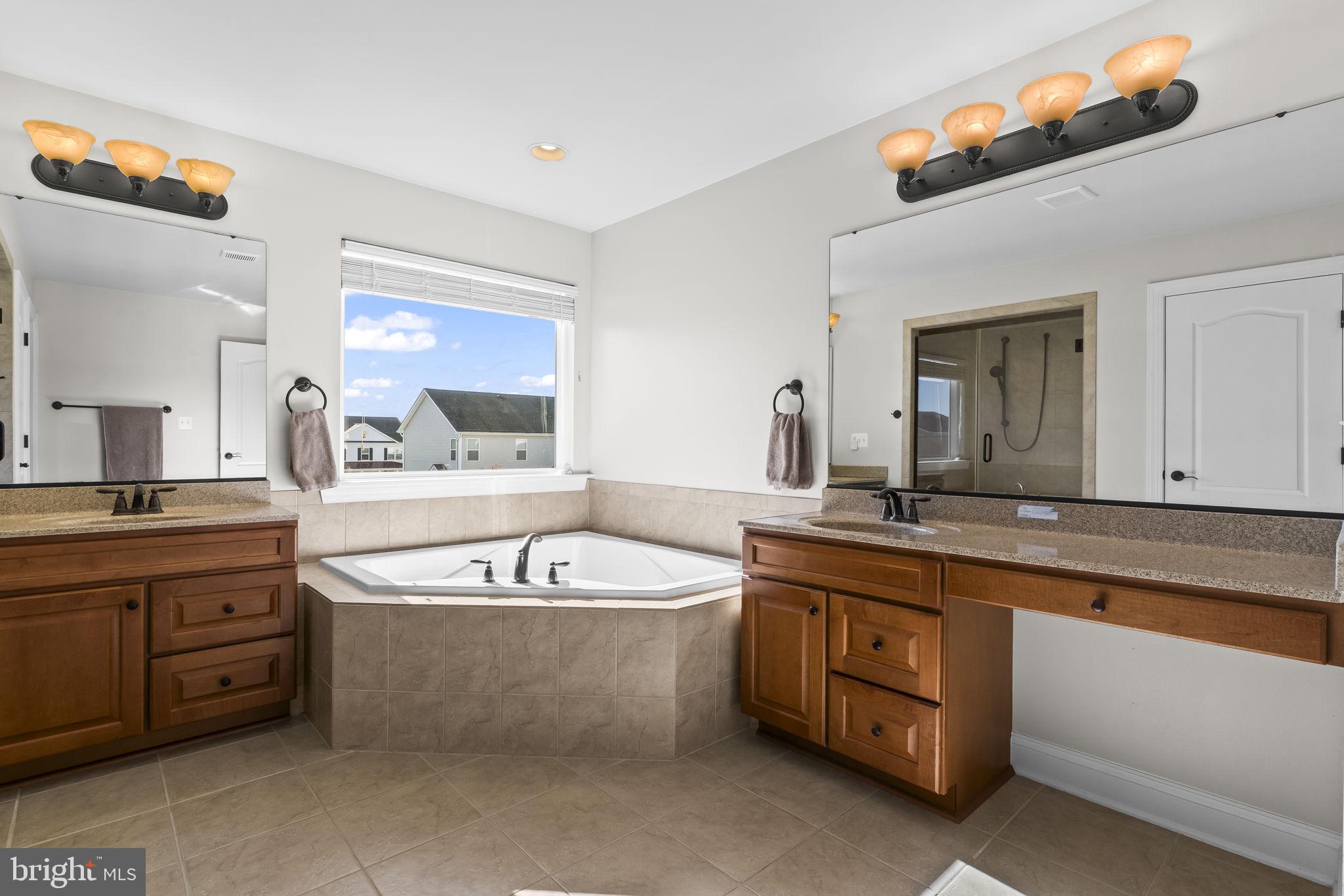 LEONARDS GRANT - Residential