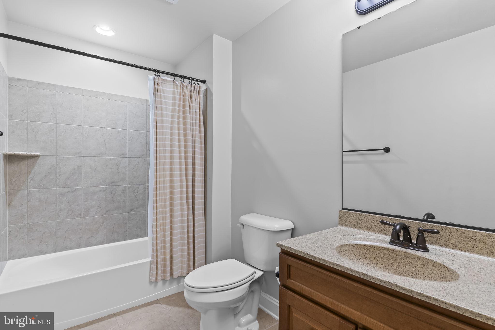 LEONARDS GRANT - Residential