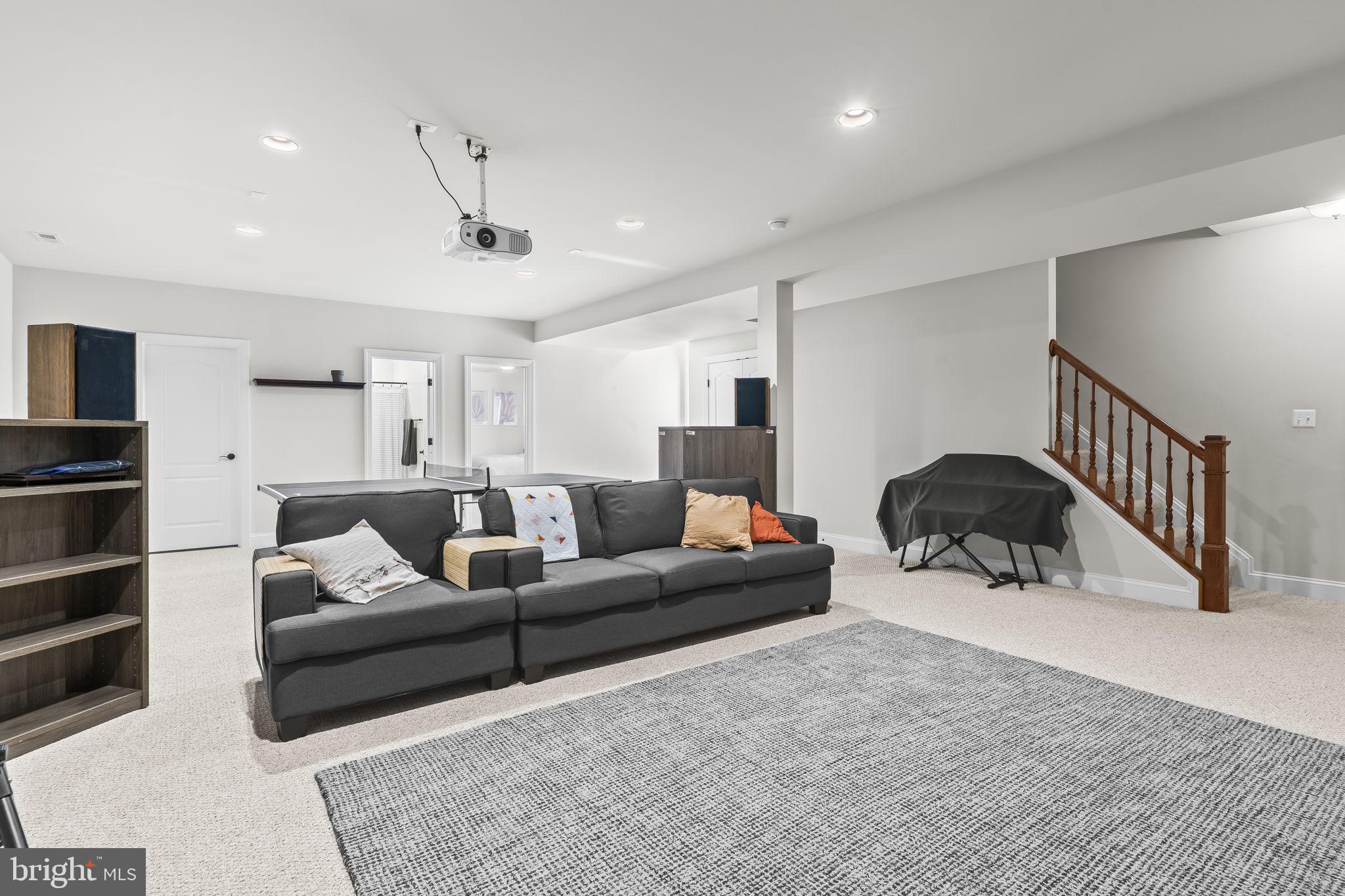 LEONARDS GRANT - Residential