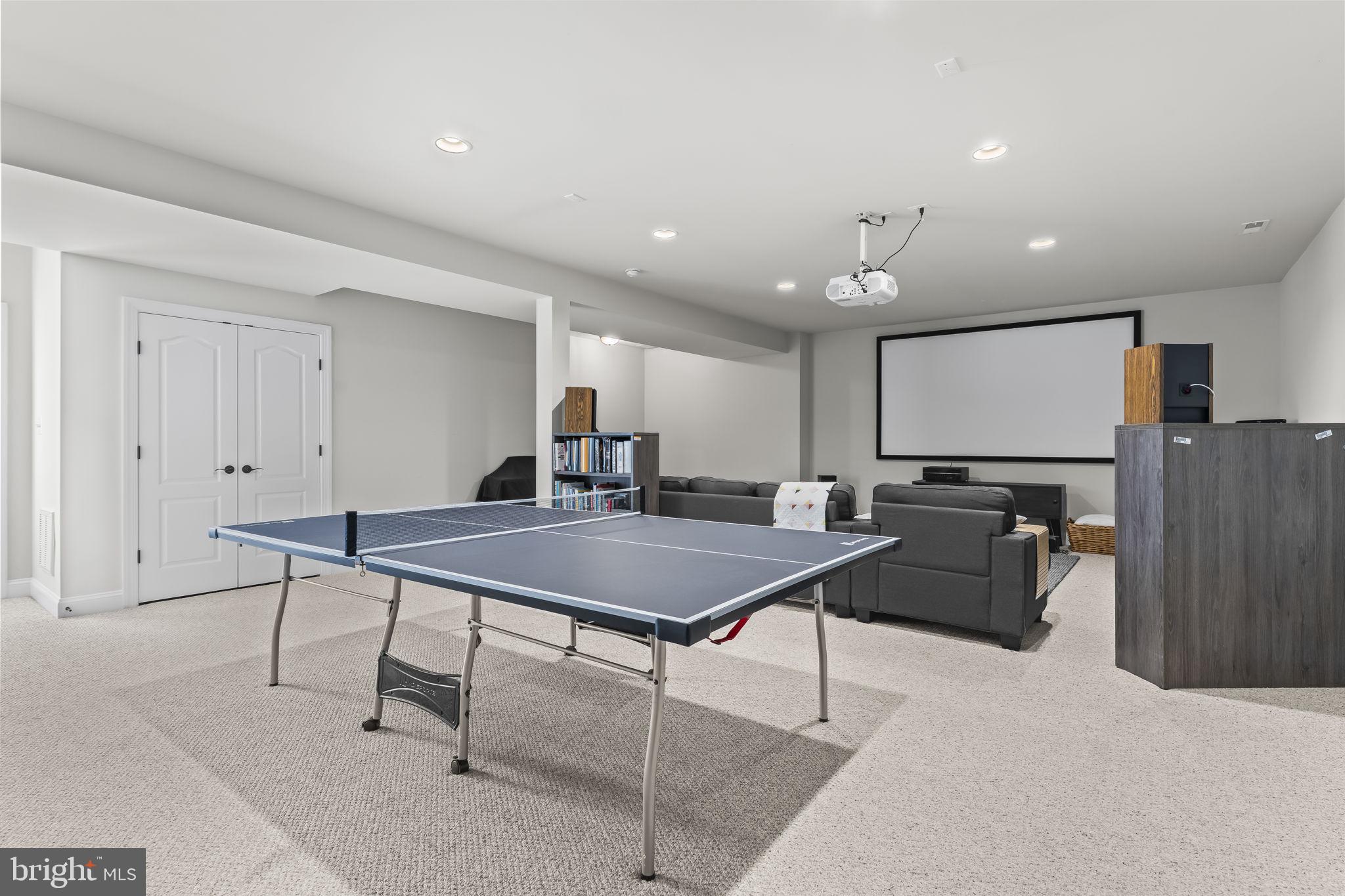 LEONARDS GRANT - Residential