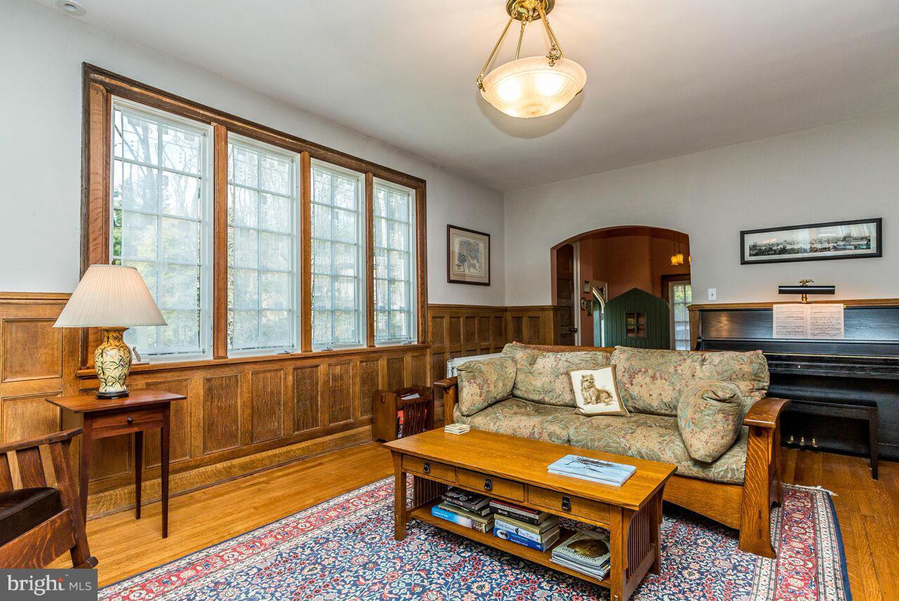 ROLAND PARK - Residential