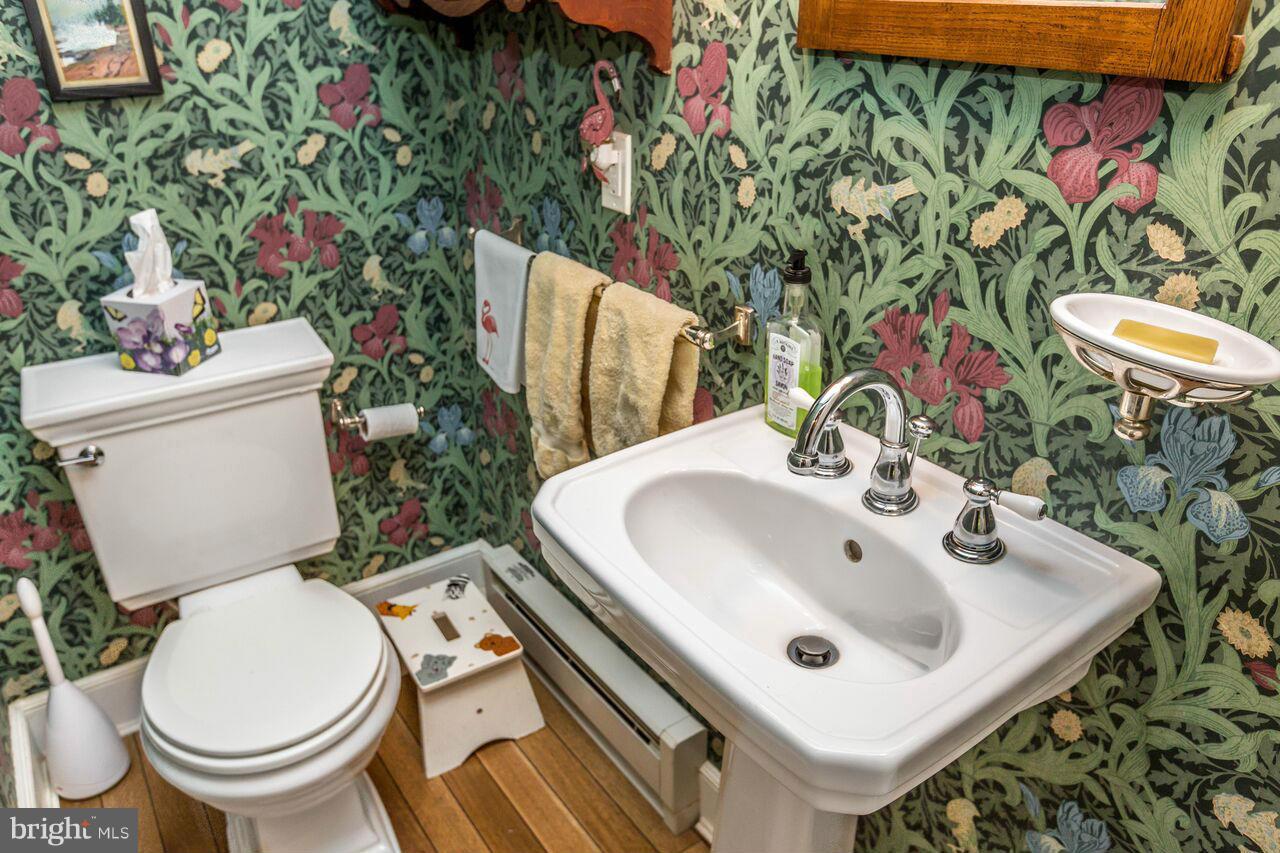 ROLAND PARK - Residential