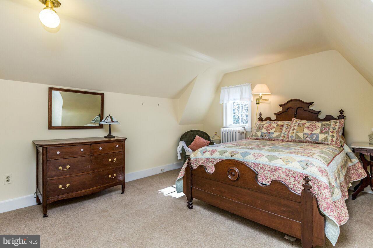 ROLAND PARK - Residential