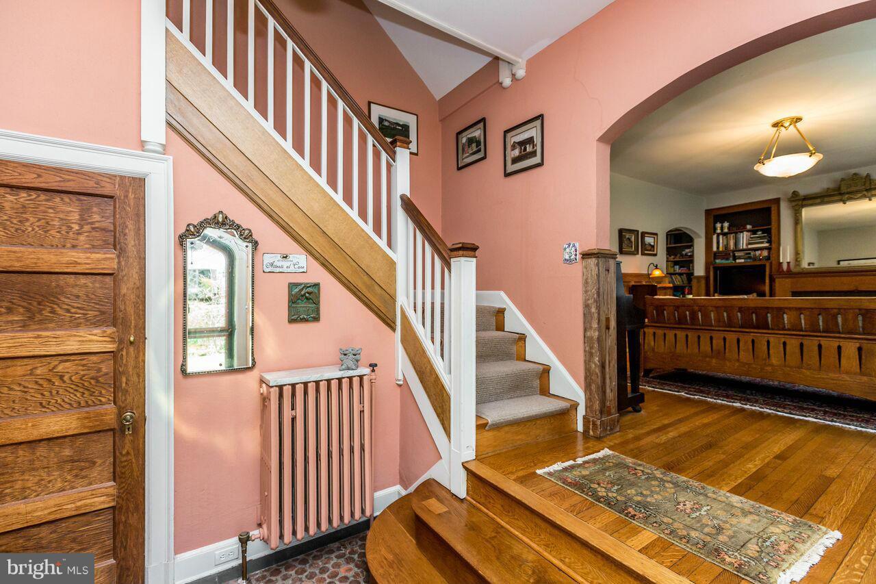 ROLAND PARK - Residential