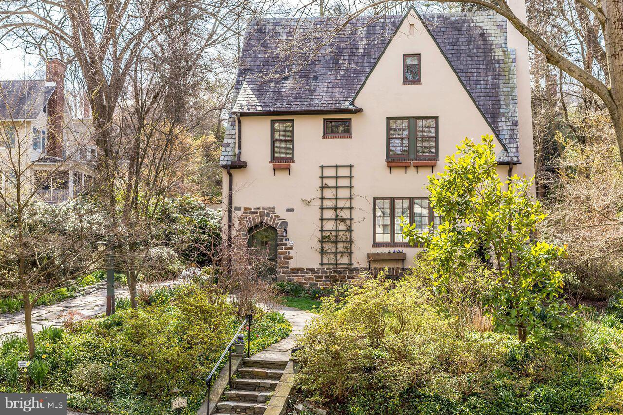 ROLAND PARK - Residential