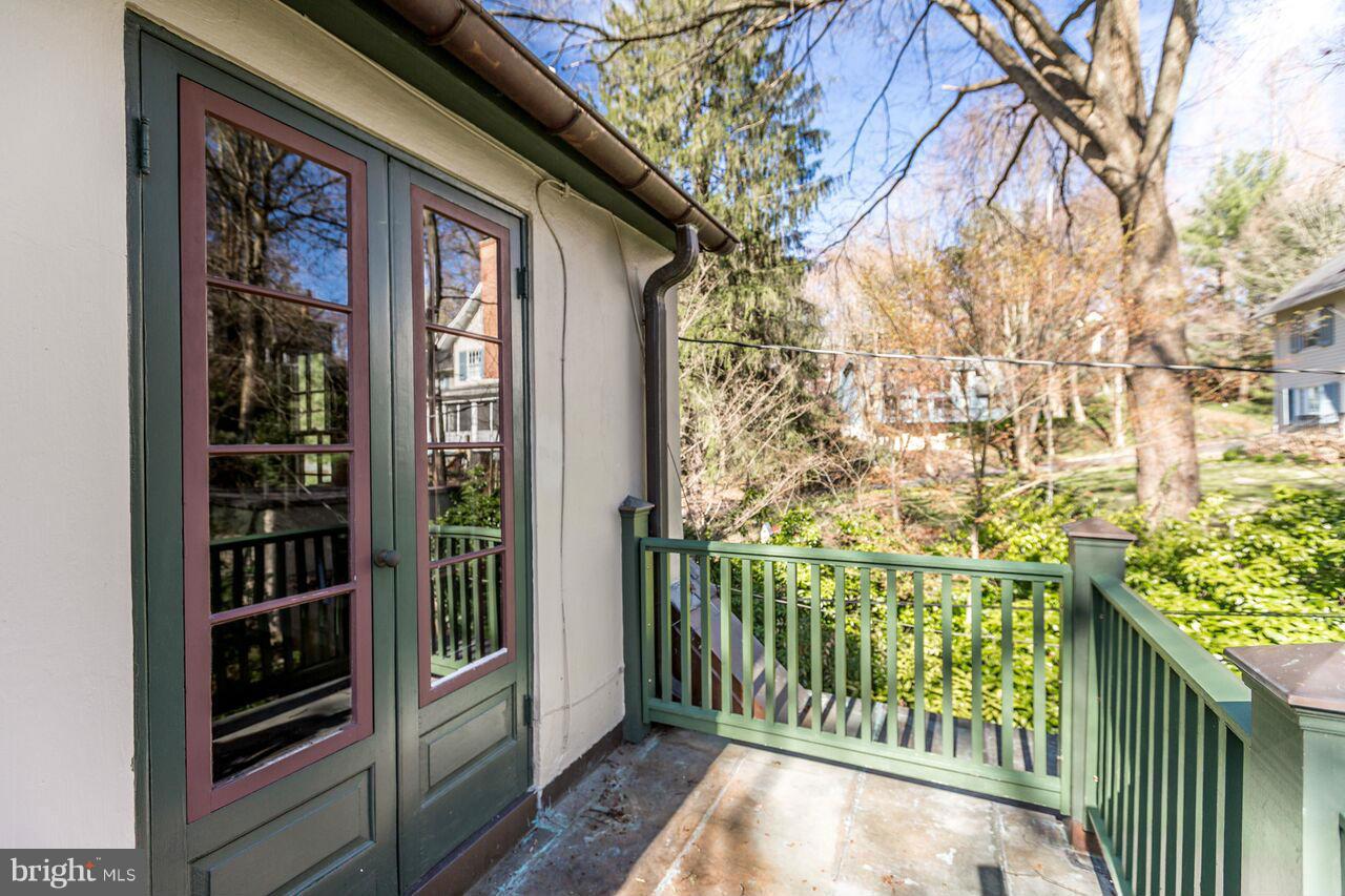 ROLAND PARK - Residential