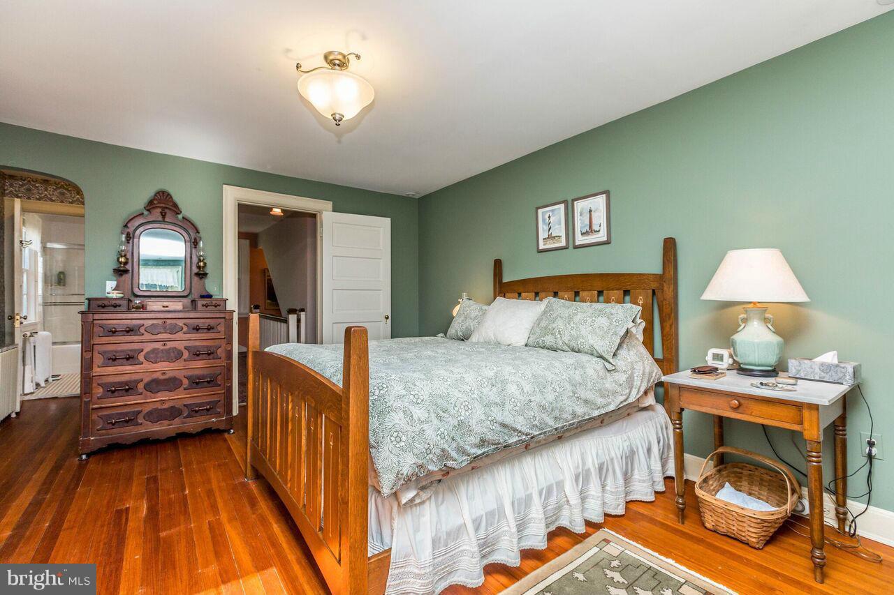 ROLAND PARK - Residential