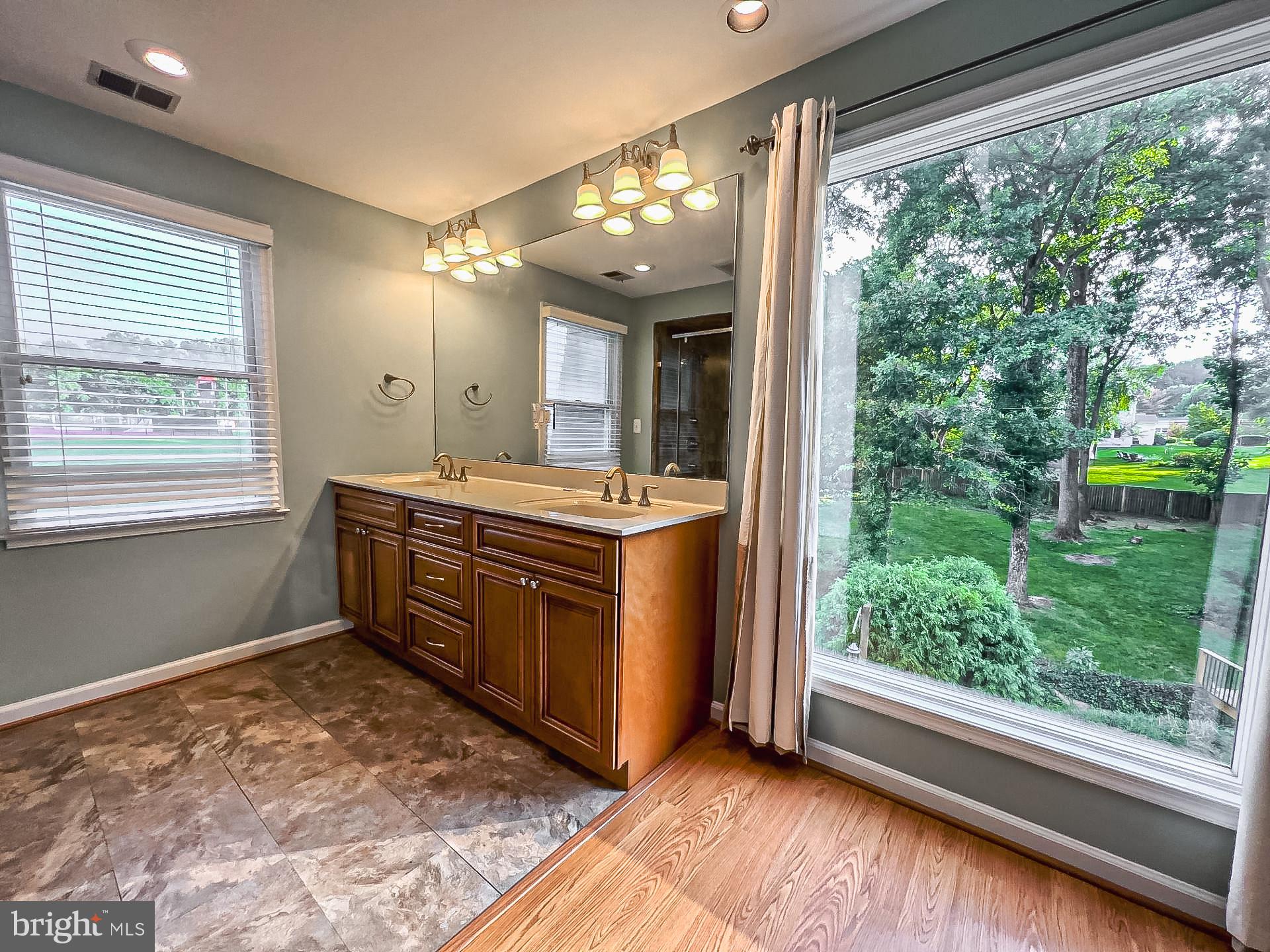 VIENNA - Residential Lease