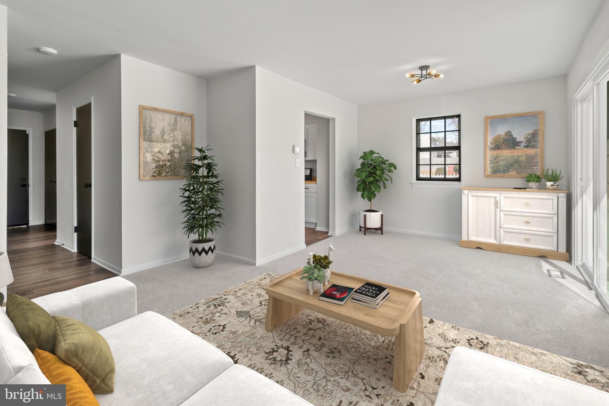 BRENTWOOD SQUARE - Residential