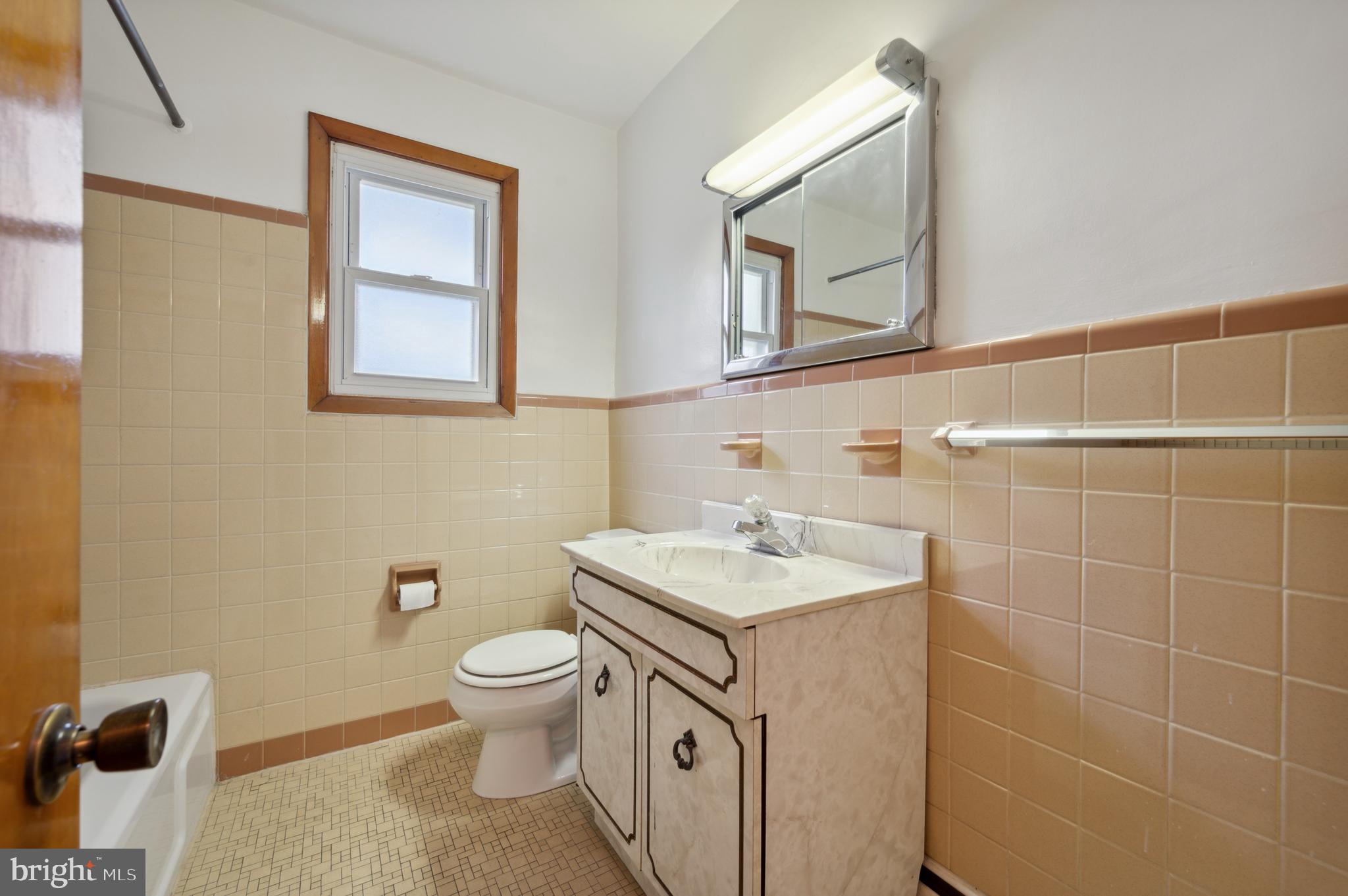 MILMONT PARK - Residential