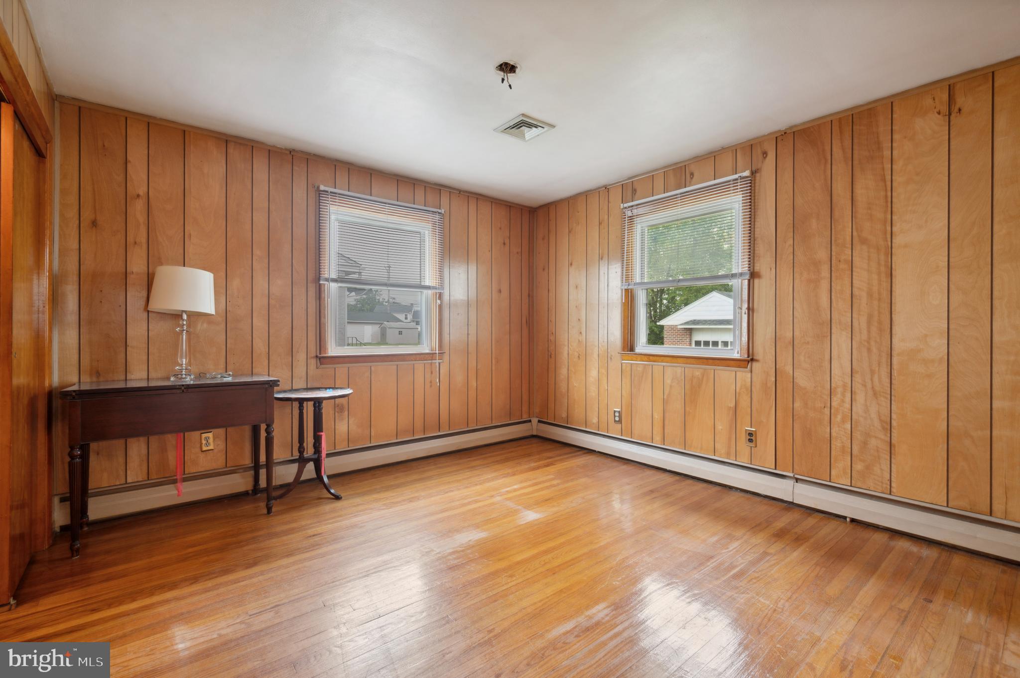 MILMONT PARK - Residential