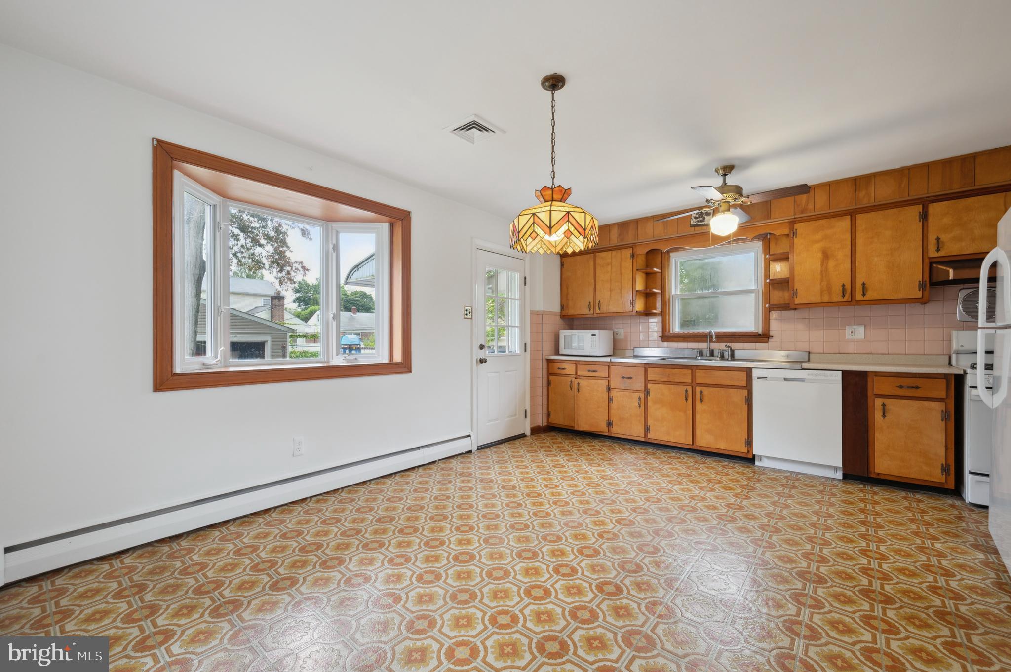 MILMONT PARK - Residential