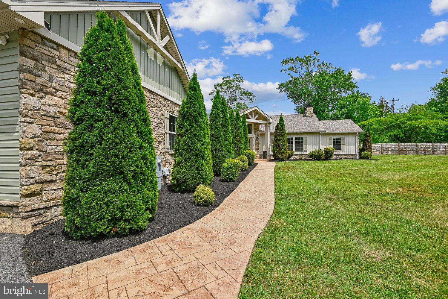 1438 BREWER NECK ROAD