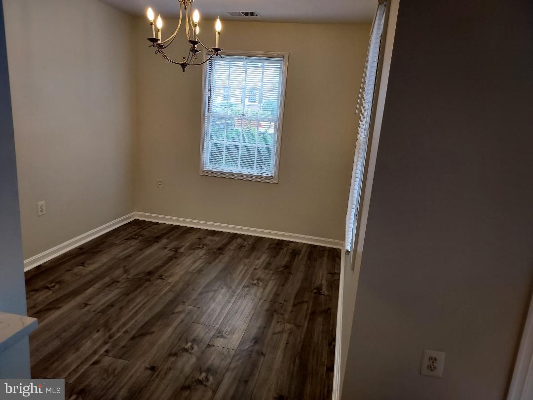 VILLAS AT COUNTRYSIDE - Residential Lease