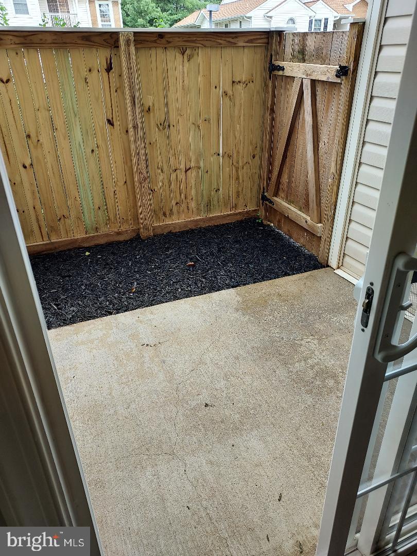 VILLAS AT COUNTRYSIDE - Residential Lease