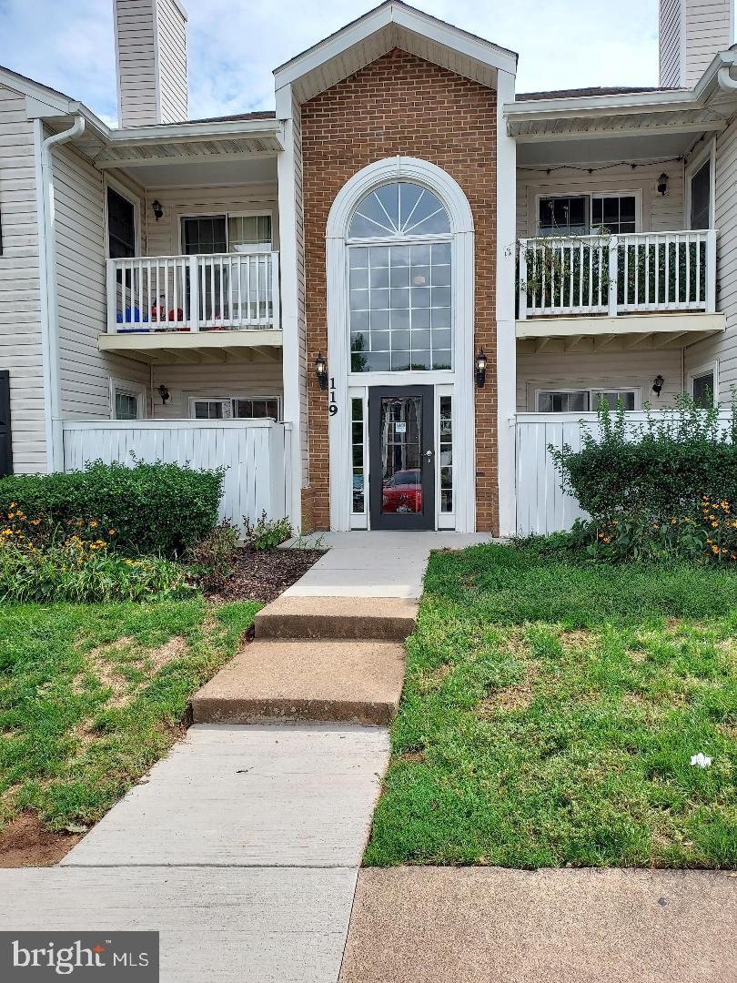 VILLAS AT COUNTRYSIDE - Residential Lease