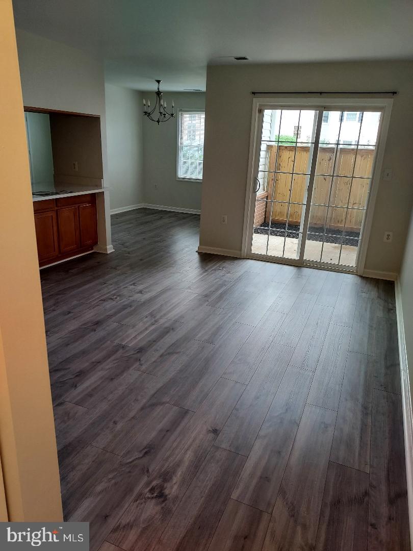 VILLAS AT COUNTRYSIDE - Residential Lease