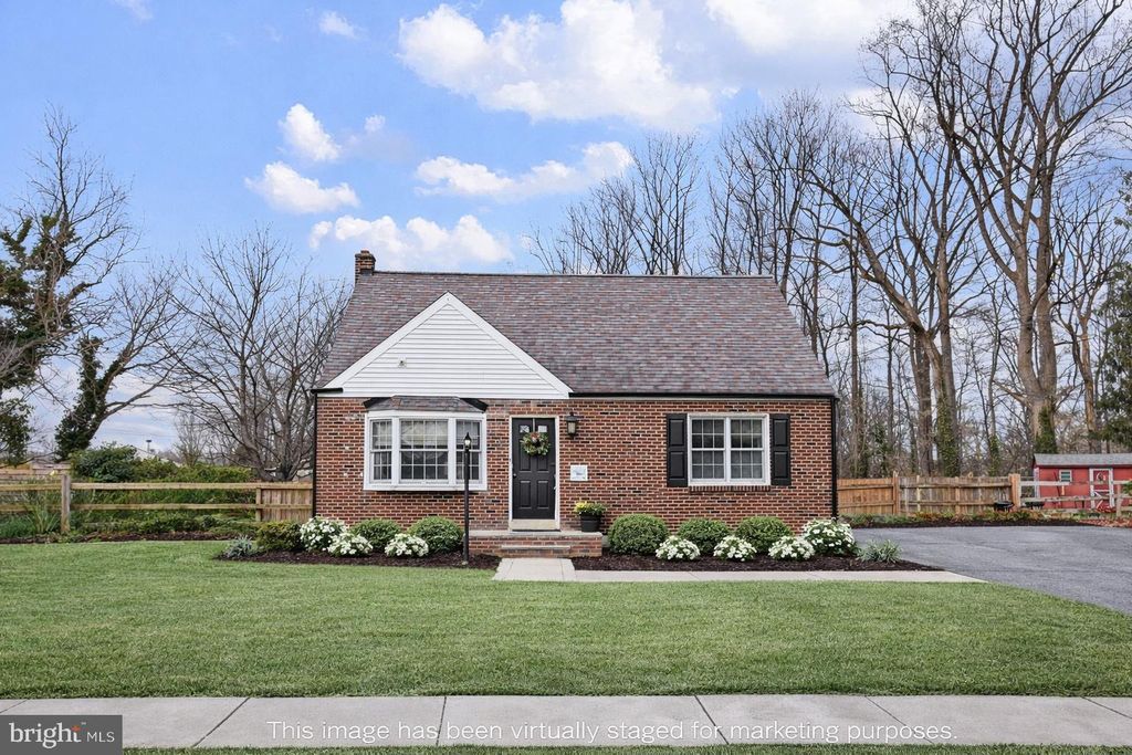 Photo of 18 W Redmont Road, WILMINGTON, DE 19804 (MLS # DENC2095020)