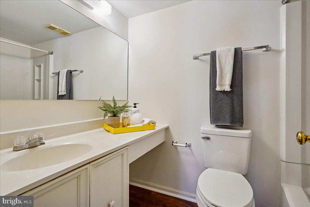 BURKE COVE - Residential