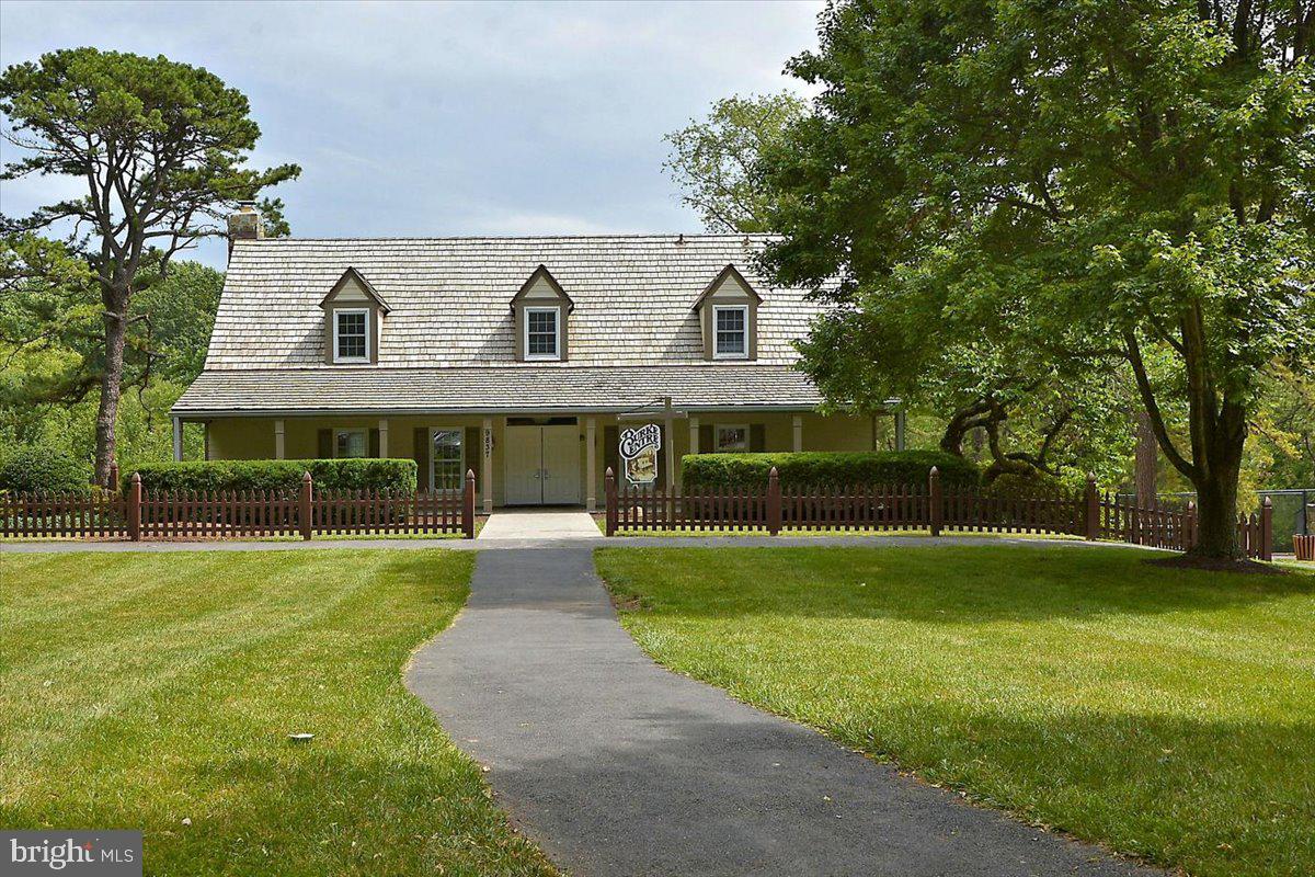 BURKE COVE - Residential