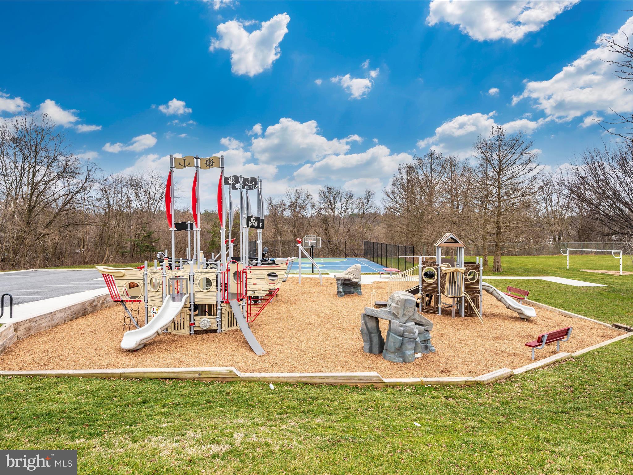 GUNNERS VIEW - Residential