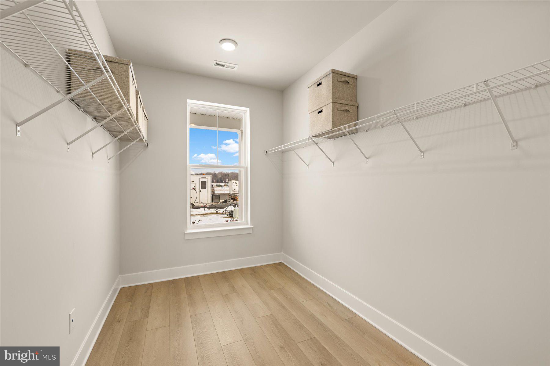 THE GRANARY AT DRAPER FARM - Residential