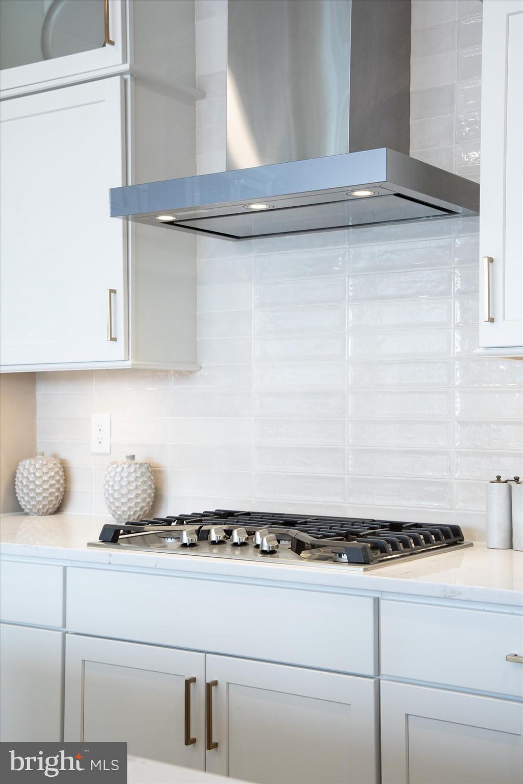 THE GRANARY AT DRAPER FARM - Residential