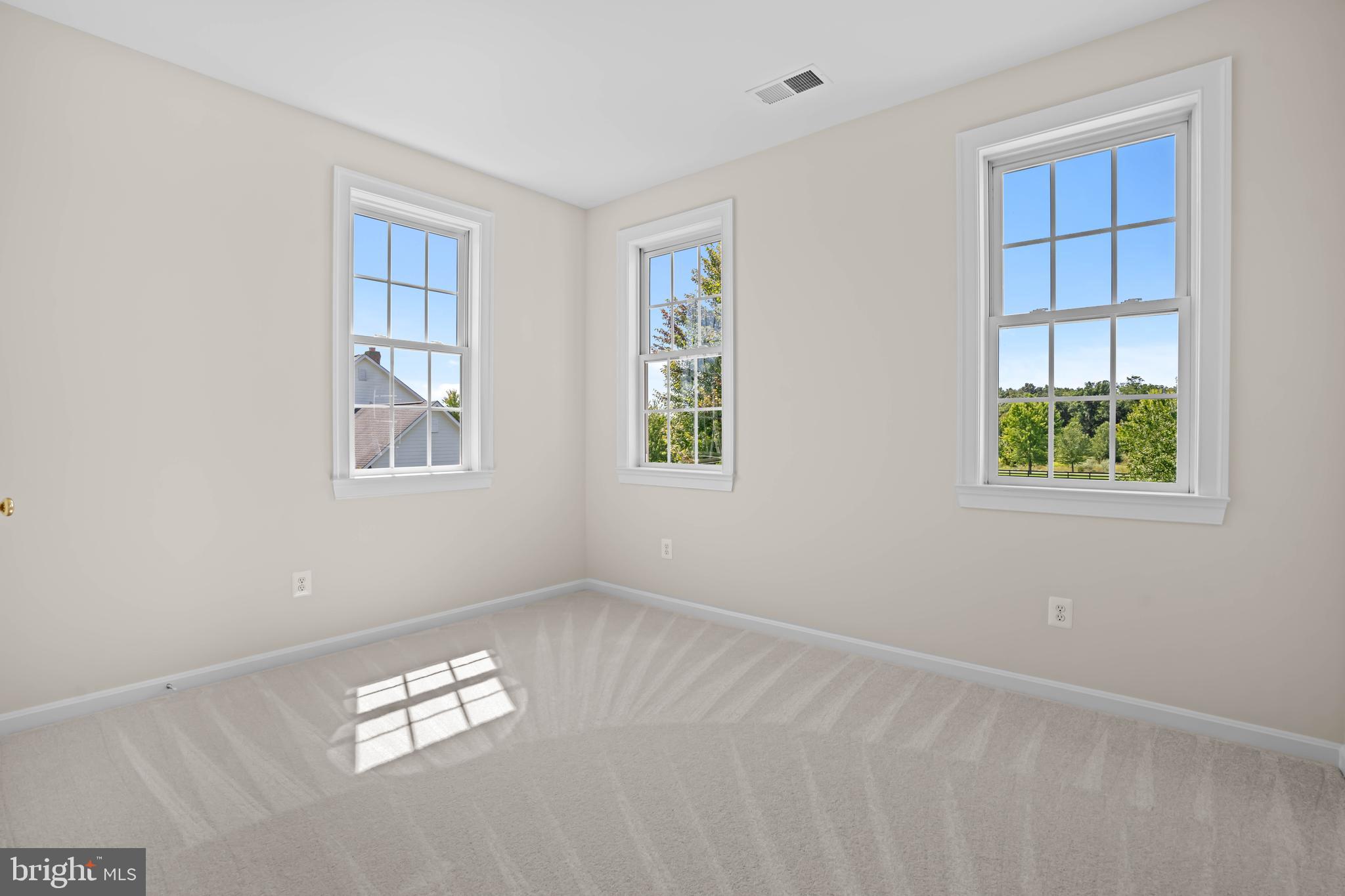 WATERFIELD HAMLET - Residential