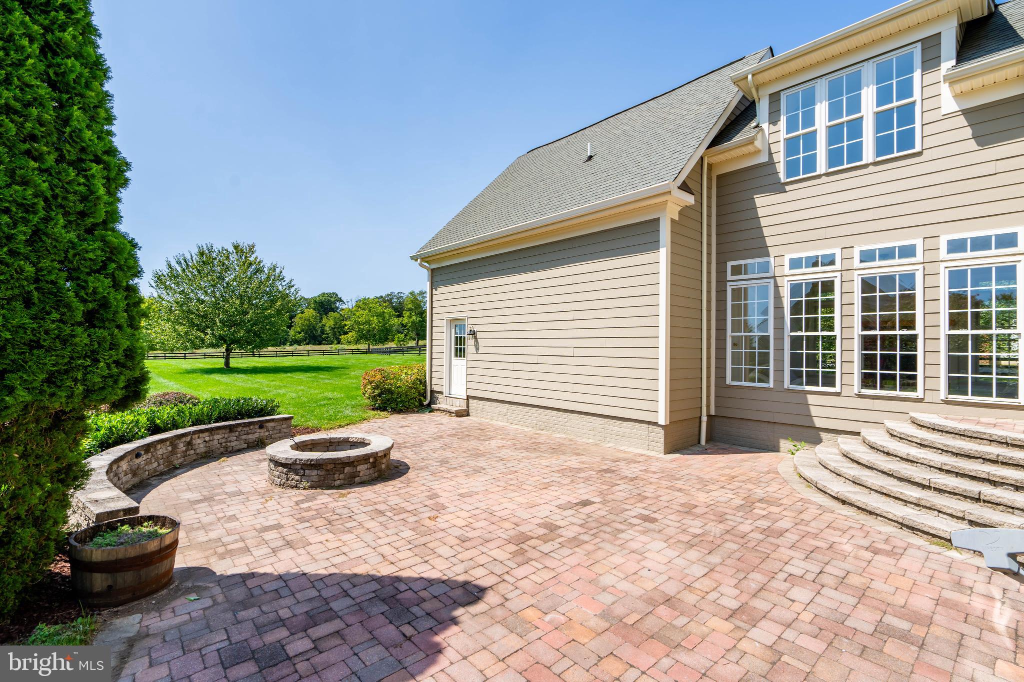 WATERFIELD HAMLET - Residential