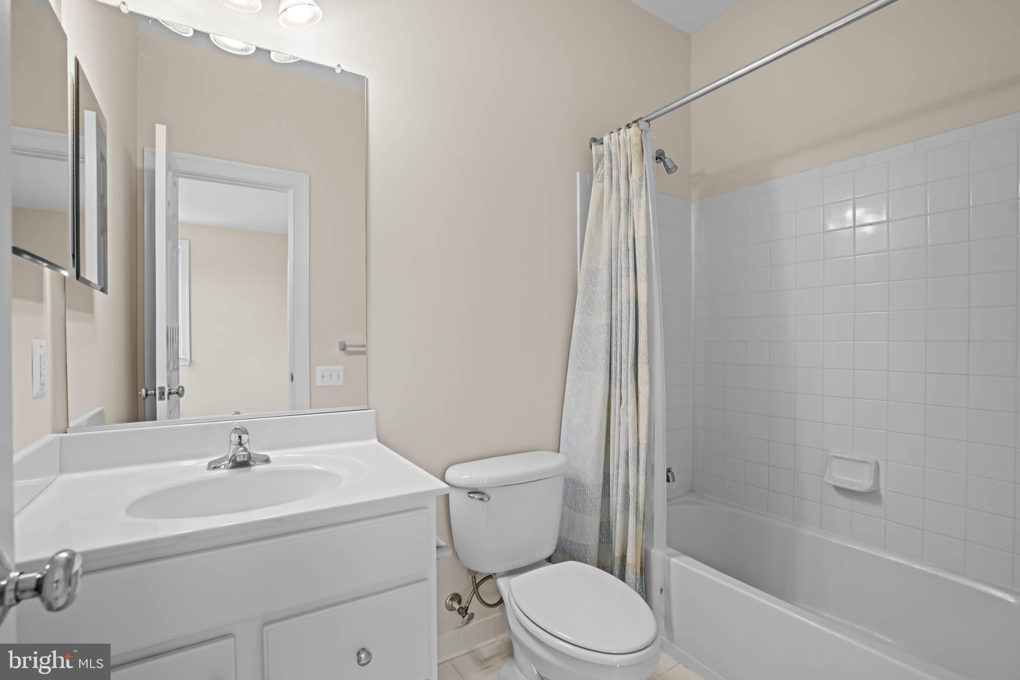 WATERFIELD HAMLET - Residential