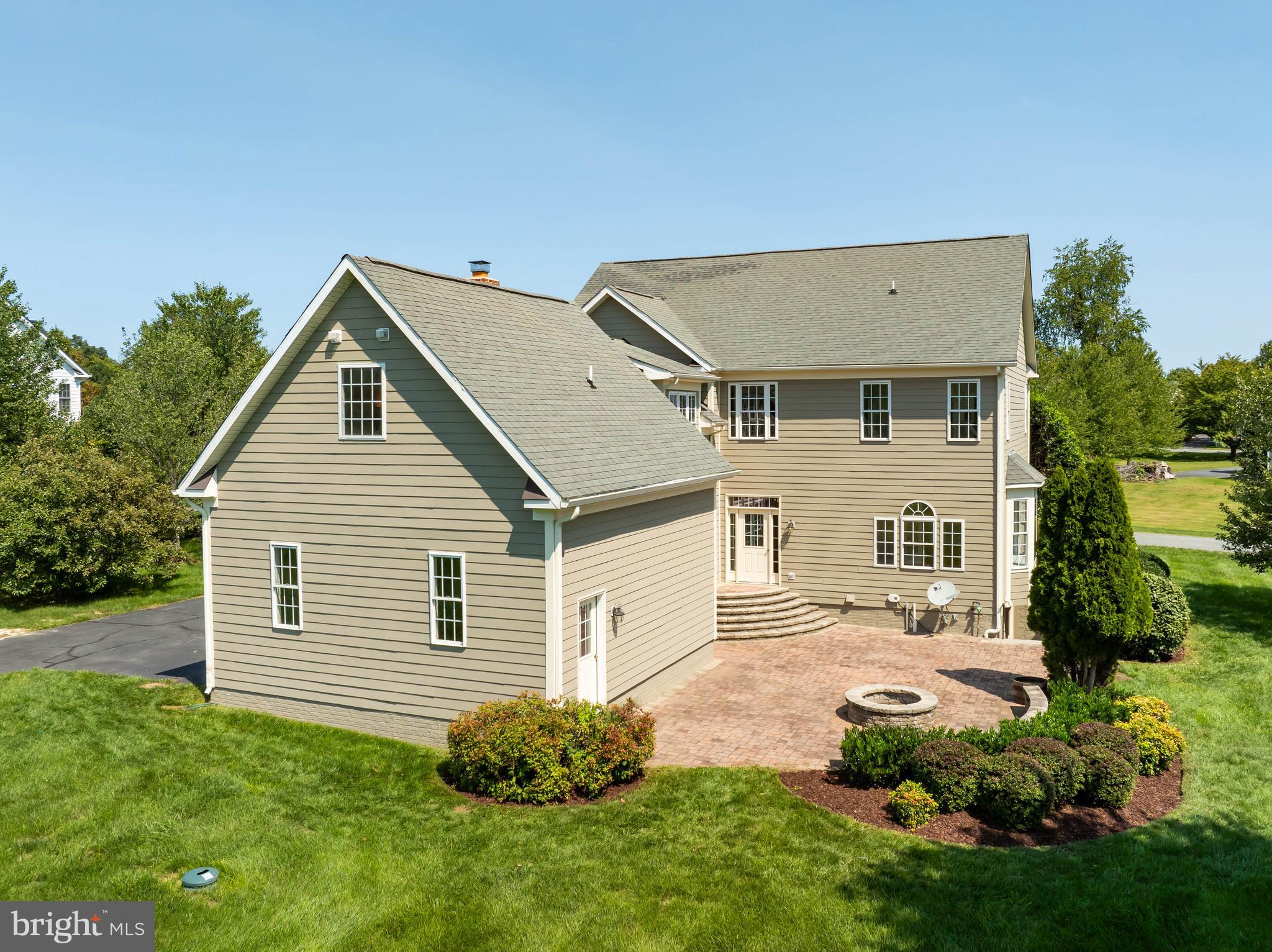 WATERFIELD HAMLET - Residential