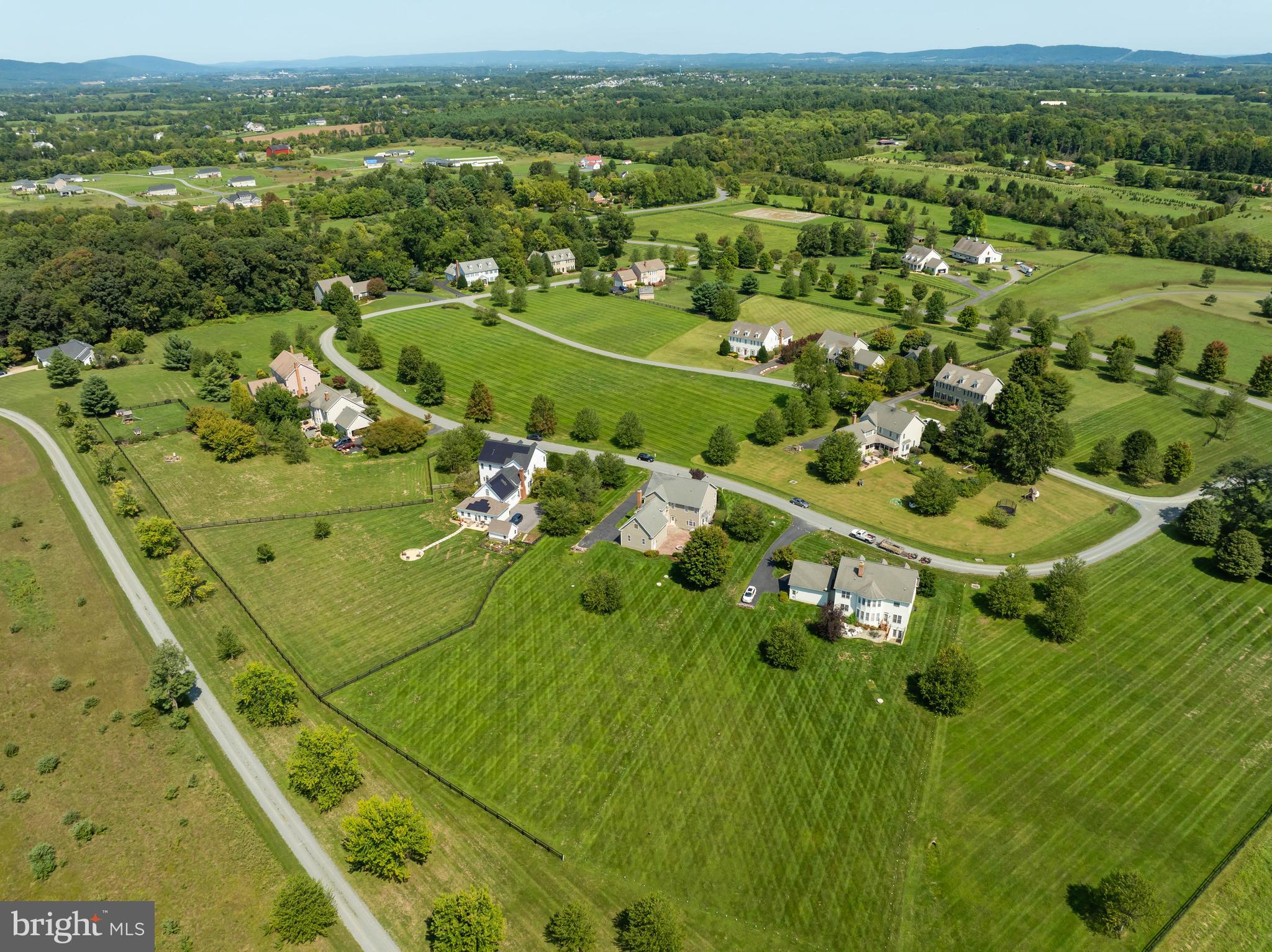 WATERFIELD HAMLET - Residential
