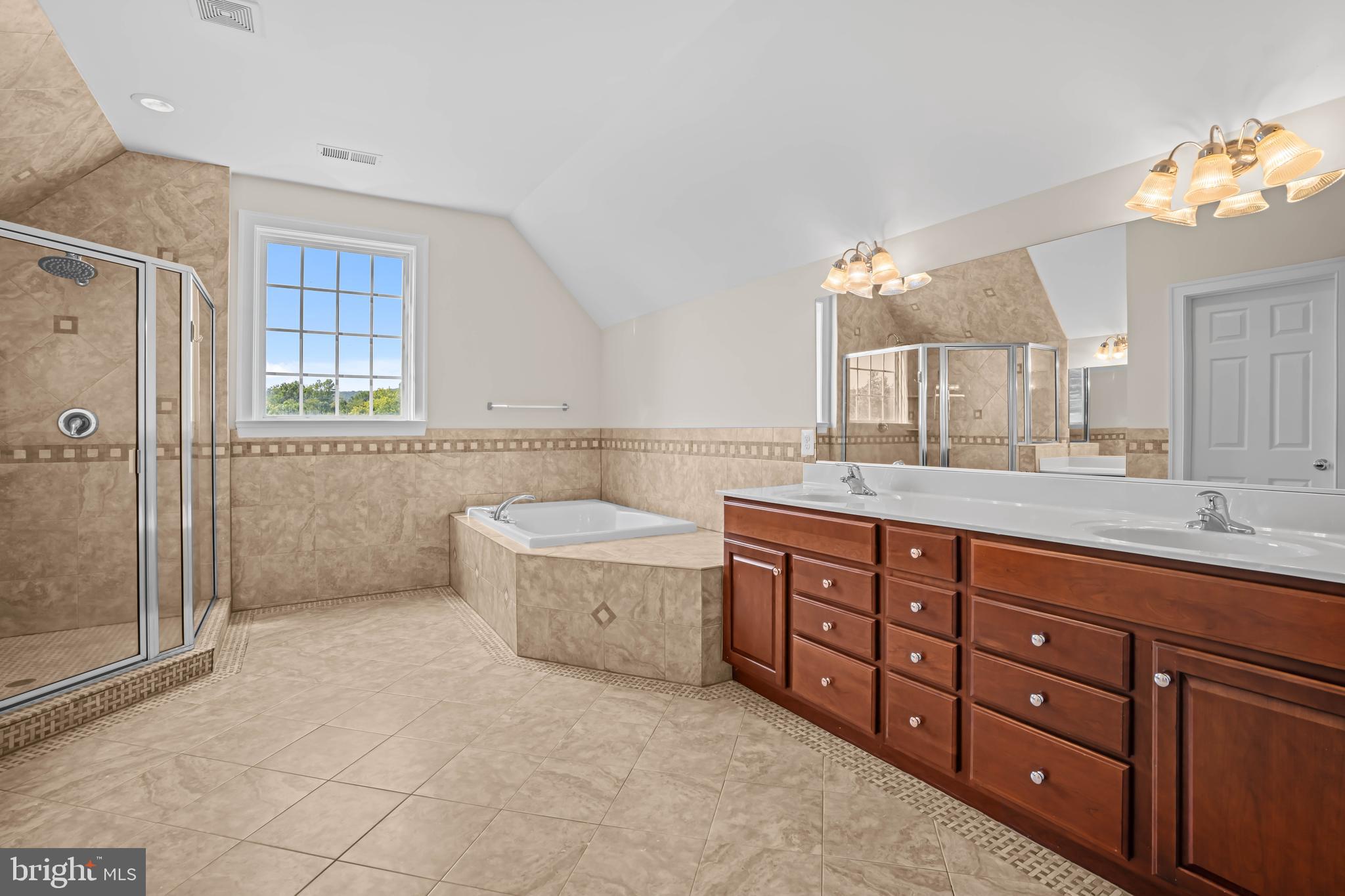 WATERFIELD HAMLET - Residential