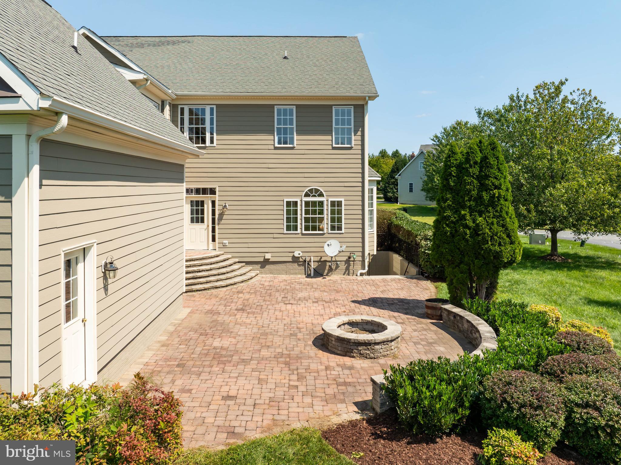 WATERFIELD HAMLET - Residential