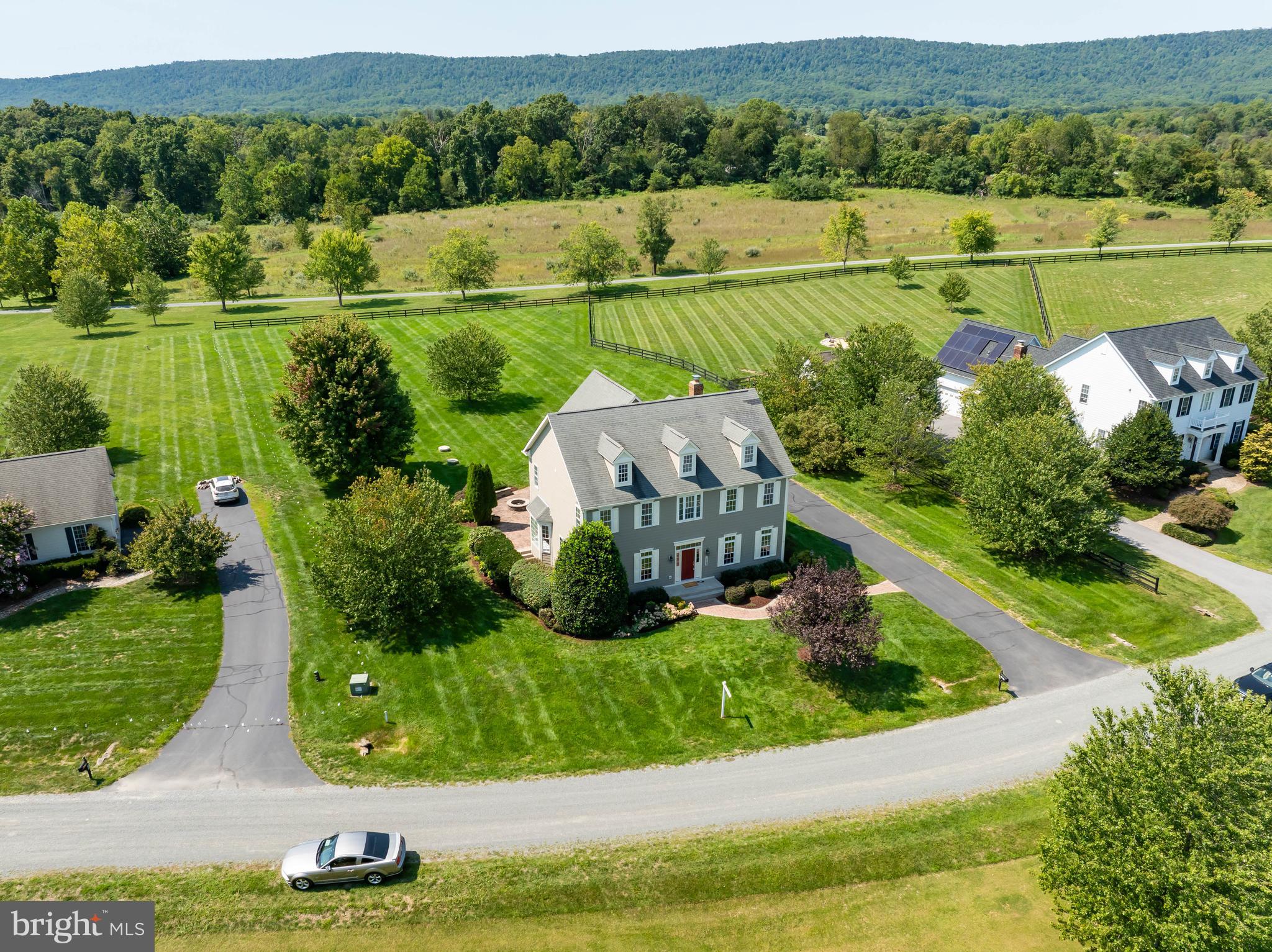WATERFIELD HAMLET - Residential