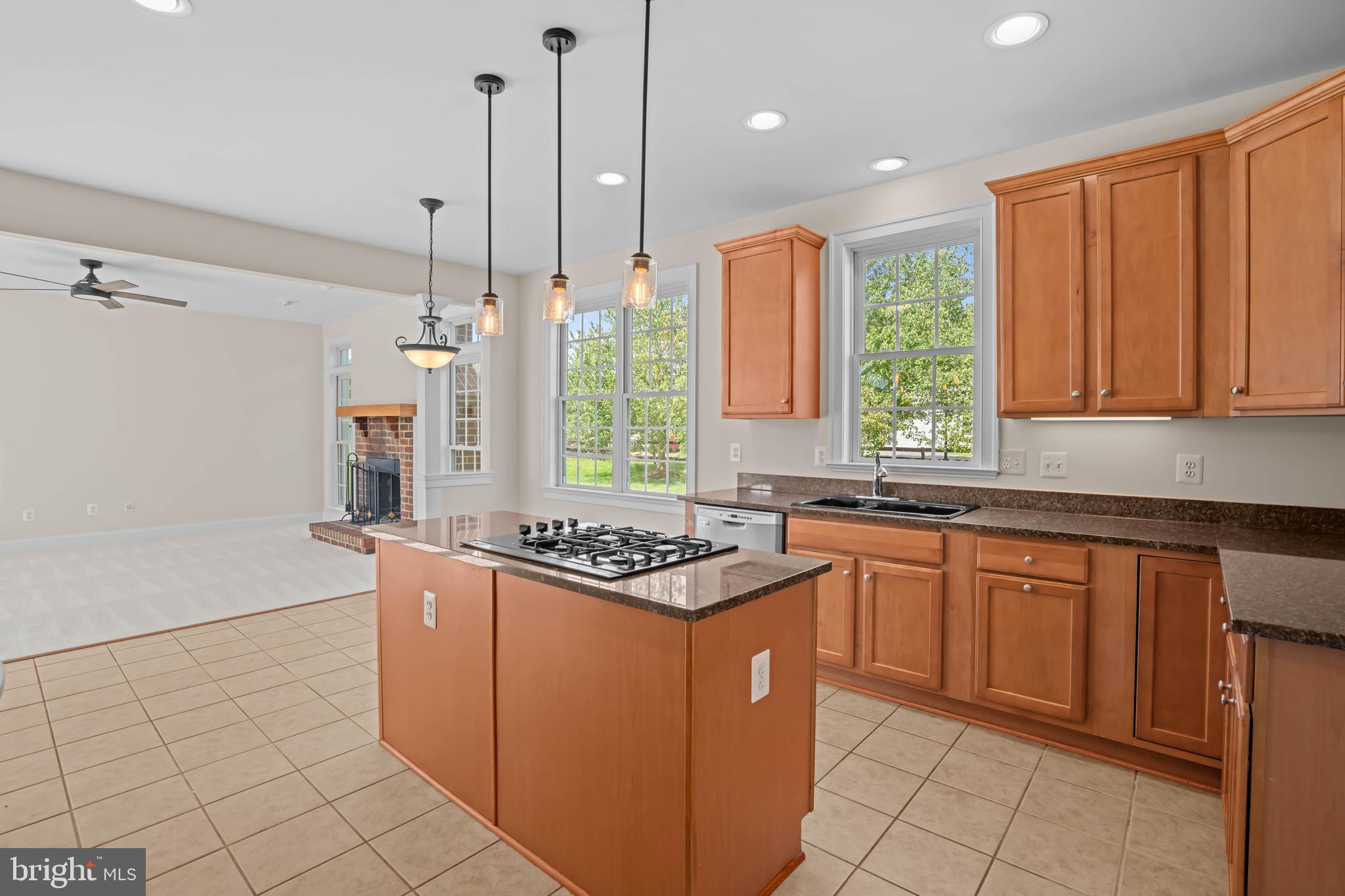 WATERFIELD HAMLET - Residential