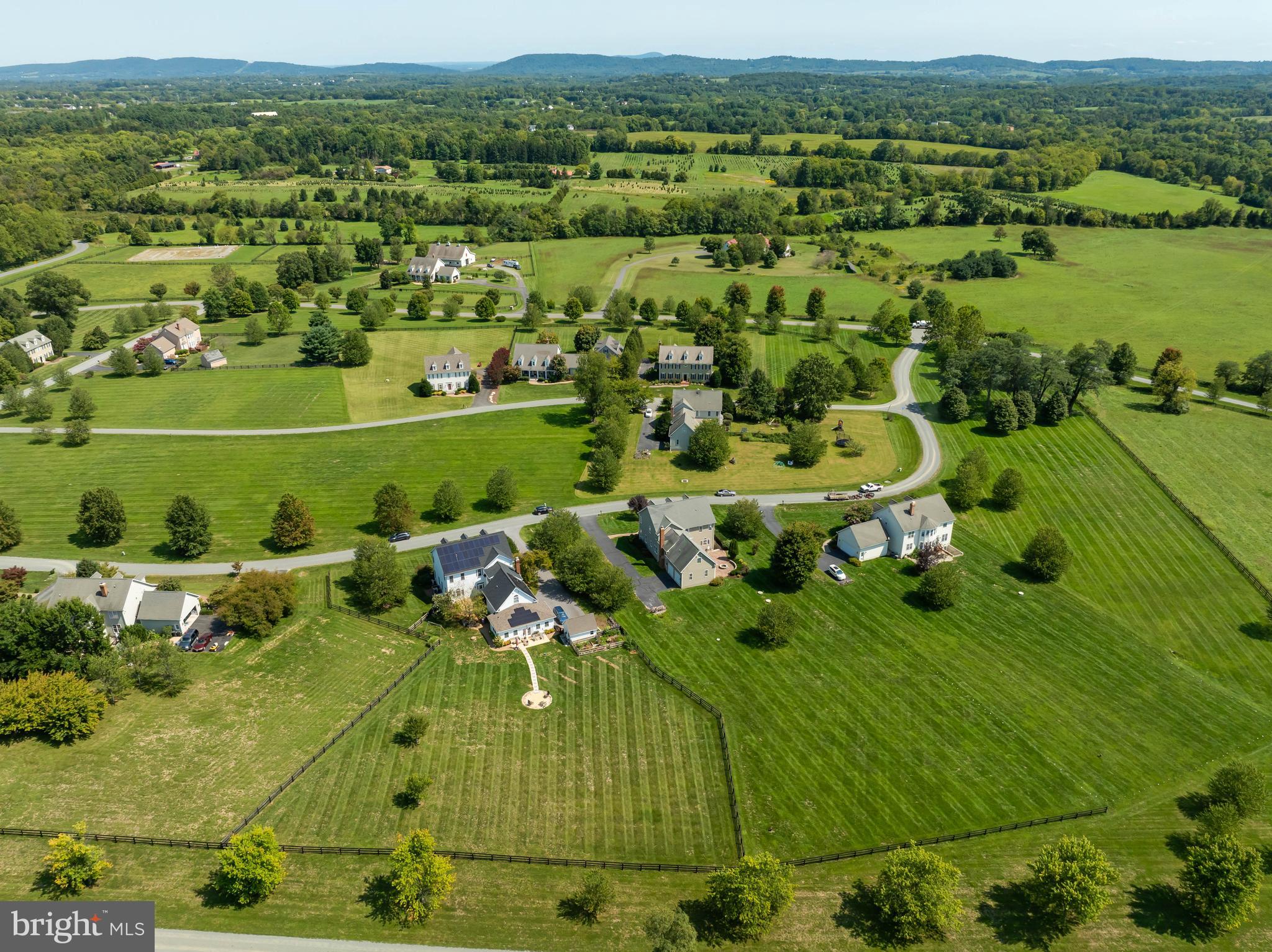 WATERFIELD HAMLET - Residential