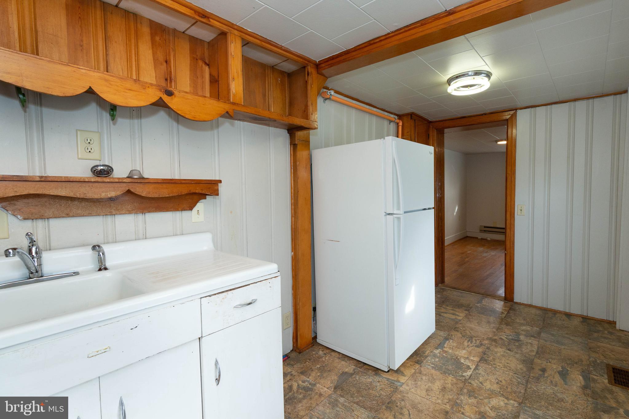 CHARLES TOWN - Residential Lease