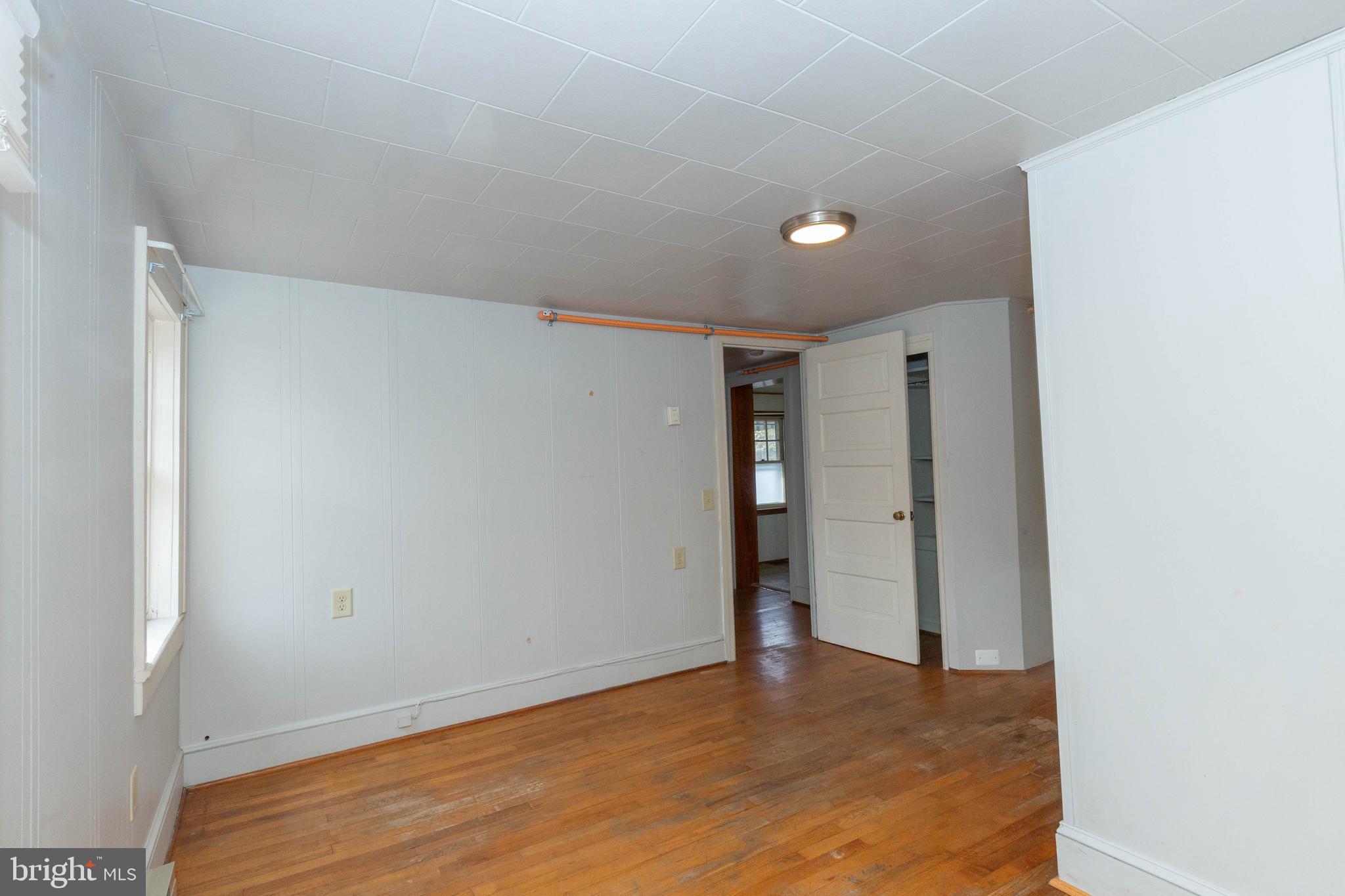 CHARLES TOWN - Residential Lease