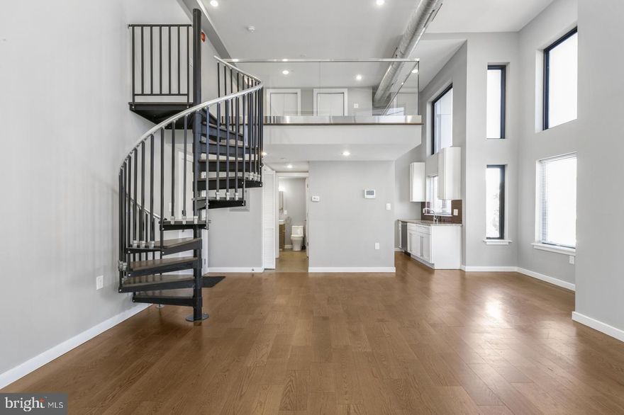 Available Early October:

Welcome to 1142 Crease St #2R! This is a stunning 1 bedroom, 1 bathroom apartment featuring hardwood floors, recessed lighting, exposed spiral ductwork, in-unit laundry, and abundant sunlight. You enter into the spacious living area with high ceilings, large windows, and a gorgeous iron rail spiral staircase. Your kitchen is in the back left corner boasting white shaker cabinets, beautiful granite counters, and high end stainless steel appliances. There's a small hallway with a closet for your stacked washer & dryer and your full bathroom equipped with a lighted vanity and mosaic tiled bathtub/shower combo. Continue upstairs to your lofted bedroom area with a glass railing that overlooks your living area and kitchen. There's ample space for bedroom furniture and two closets for great storage. There's fantastic natural light throughout this entire unit and electronic code door entry provides additional security and peace of mind. Schedule a tour today!

Lease Terms:

Generally, 1st month, 12th month, and 1 month security deposit due at, or prior to, lease signing. Other terms may be required by Landlord. $55 application fee per applicant. Pets are conditional on owner's approval and may require an additional fee, if accepted. (Generally, $500/dog and $250/cat). Tenants responsible for: electricity, gas, cable/internet, and a $40/month flat water fee. Landlord Requirements: Applicants to make 3x the monthly rent in verifiable net income, credit history to be considered (i.e. no active collections), no evictions within the past 4 years, and must have a verifiable rental history with on-time rental payments. Exceptions to this criteria may exist under the law and will be considered.