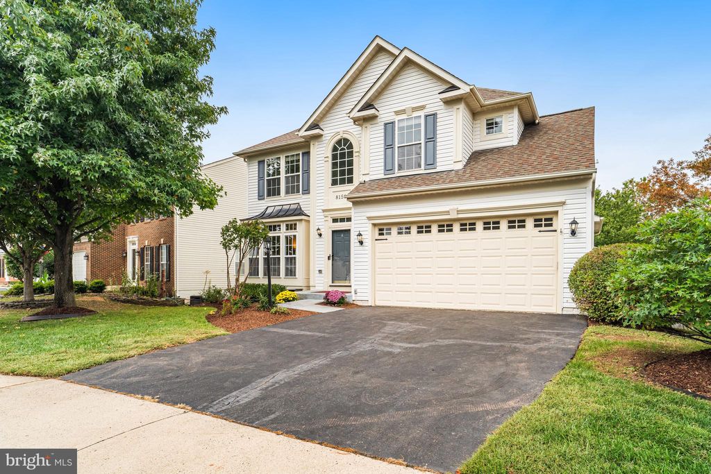 Photo of 8152 Tillinghast Lane, GAINESVILLE, VA 20155 (MLS # VAPW2104498)