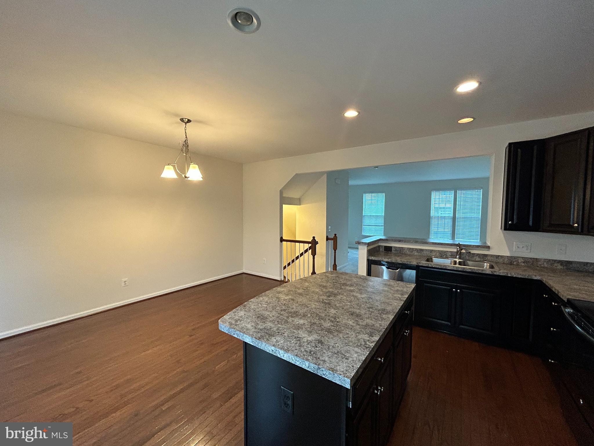 WAVERLY STATION - Residential Lease