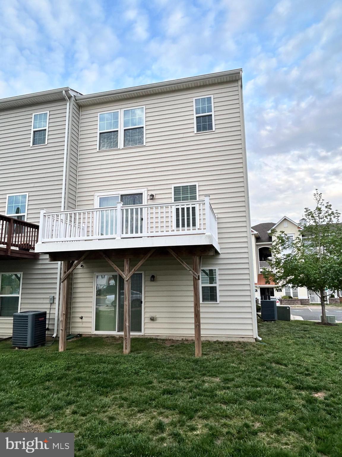 WAVERLY STATION - Residential Lease