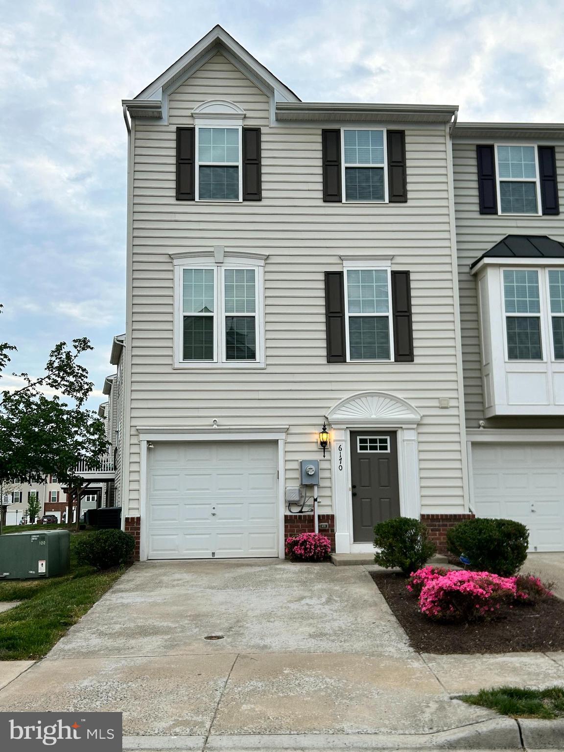 WAVERLY STATION - Residential Lease