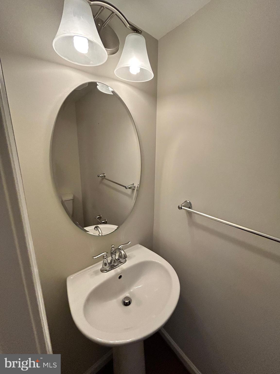 WAVERLY STATION - Residential Lease