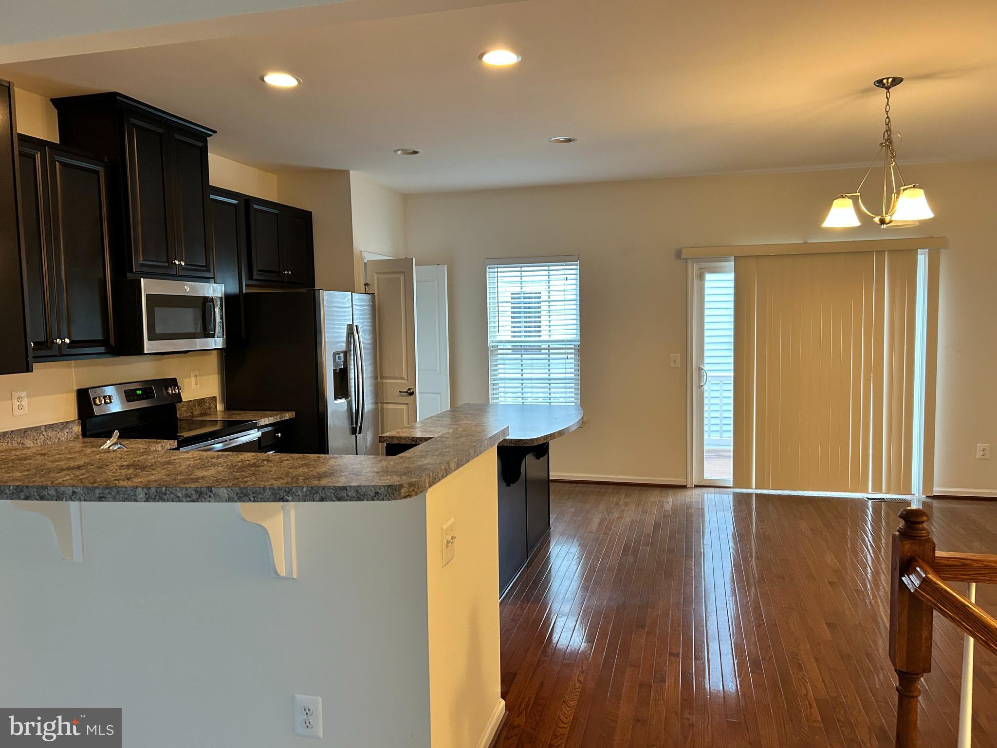 WAVERLY STATION - Residential Lease