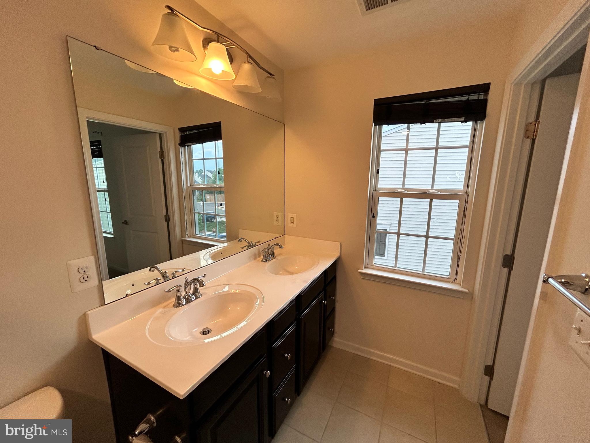 WAVERLY STATION - Residential Lease