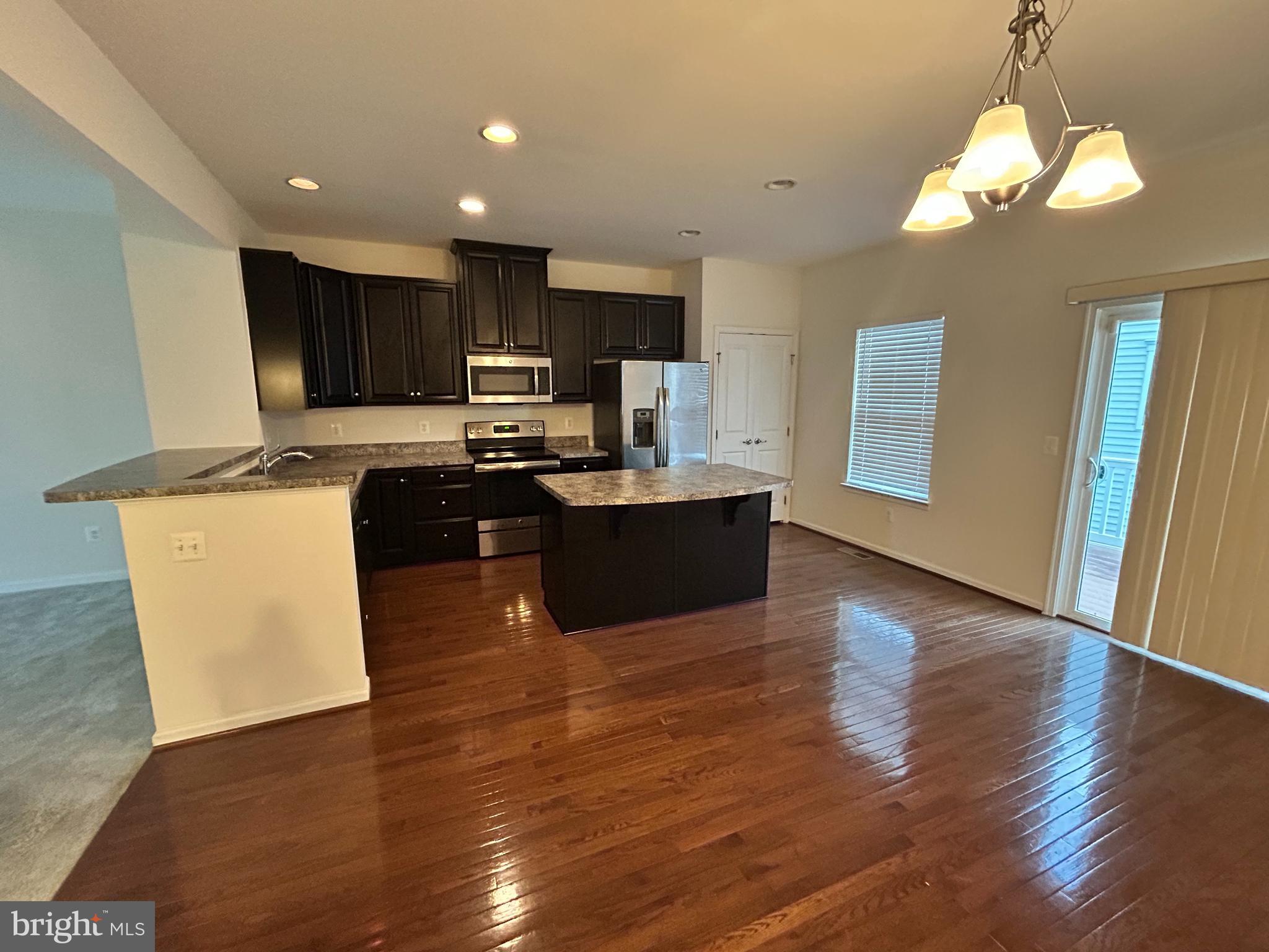 WAVERLY STATION - Residential Lease