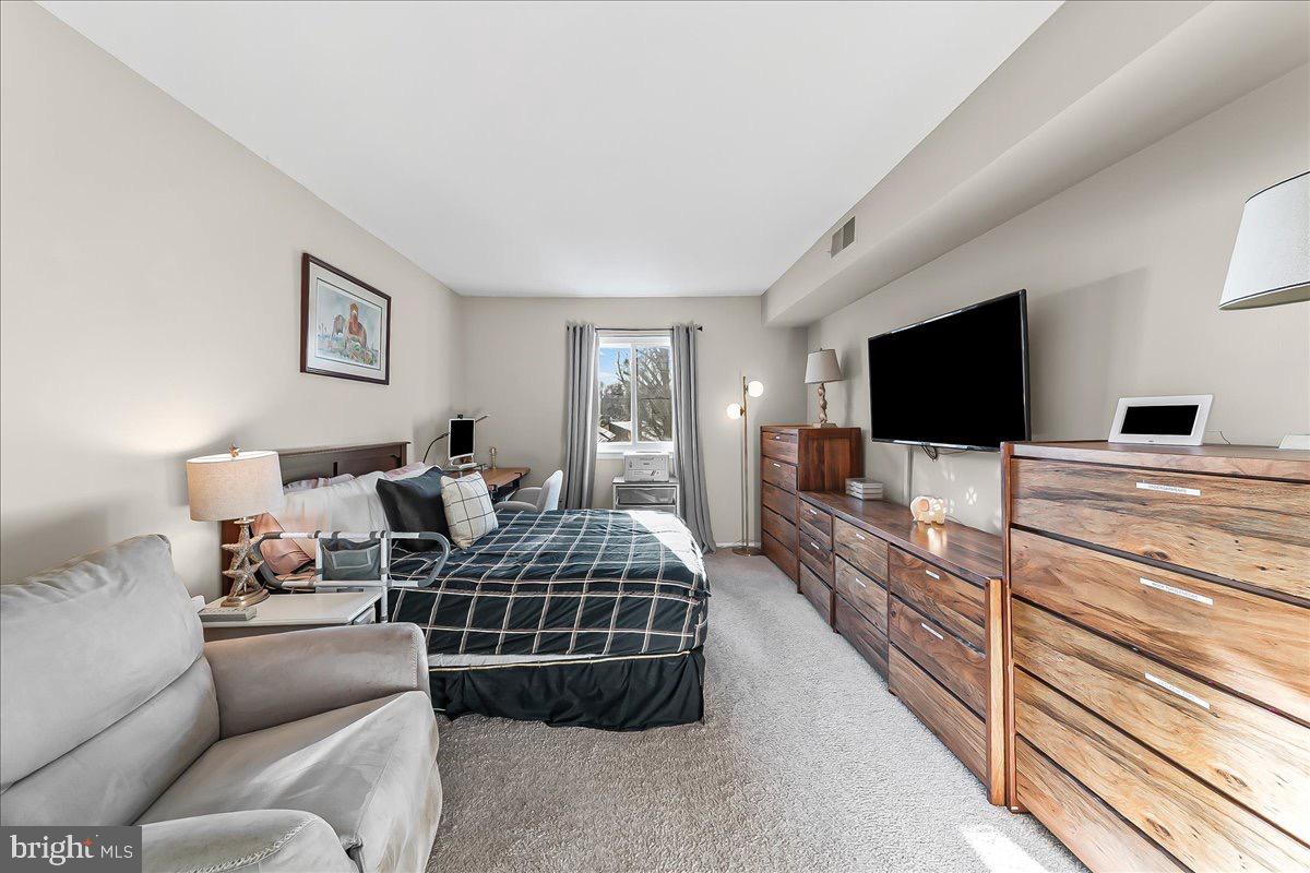 PAINTERS CROSSING - Residential